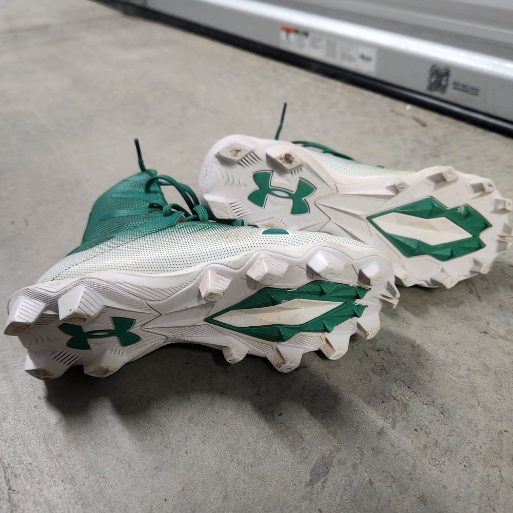 Under Armour Youth Size 3 Highlight Green Cleats - Picture 3 of 3